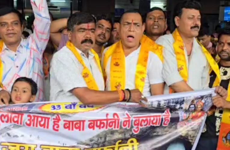 रांची रेलवे स्टेशन से 170 अमरनाथ यात्रियों का जत्था जम्मू के लिए रवाना