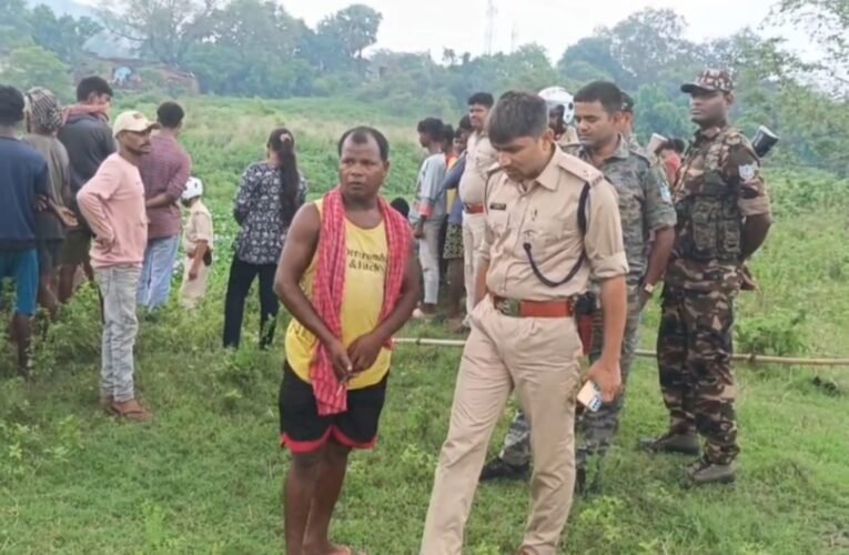 झरिया में दोस्ती पर दाग: भरोसे का कत्ल, पत्थर से बंधा शव तालाब में मिला