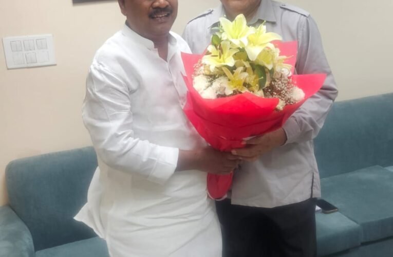 बंधु तिर्की ने दिल्ली में की के सी वेणुगोपाल और मुकुल वासनिक से की मुलाकात।