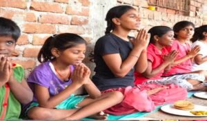 बेटी बचाओ बेटी पढ़ाओ की शानदार मिसाल ,हरे राम पांडे, अनाथ बच्चियों के लिए हैं एक नया सवेरा, झारखंड के 70 वर्षीय हरे राम पांडे 60 अनाथ बच्चियों को दे रहे है नया जीवन । 8 20250702 125830