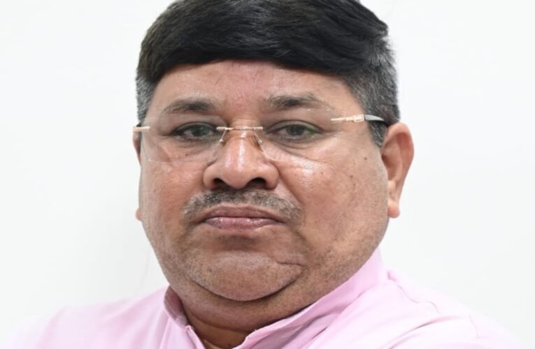 झारखंड हाईकोर्ट के ऐतिहासिक फैसले का श्रमिक संघ ने किया स्वागत, आउटसोर्स कर्मियों को मिलेगा न्यूनतम वेतन