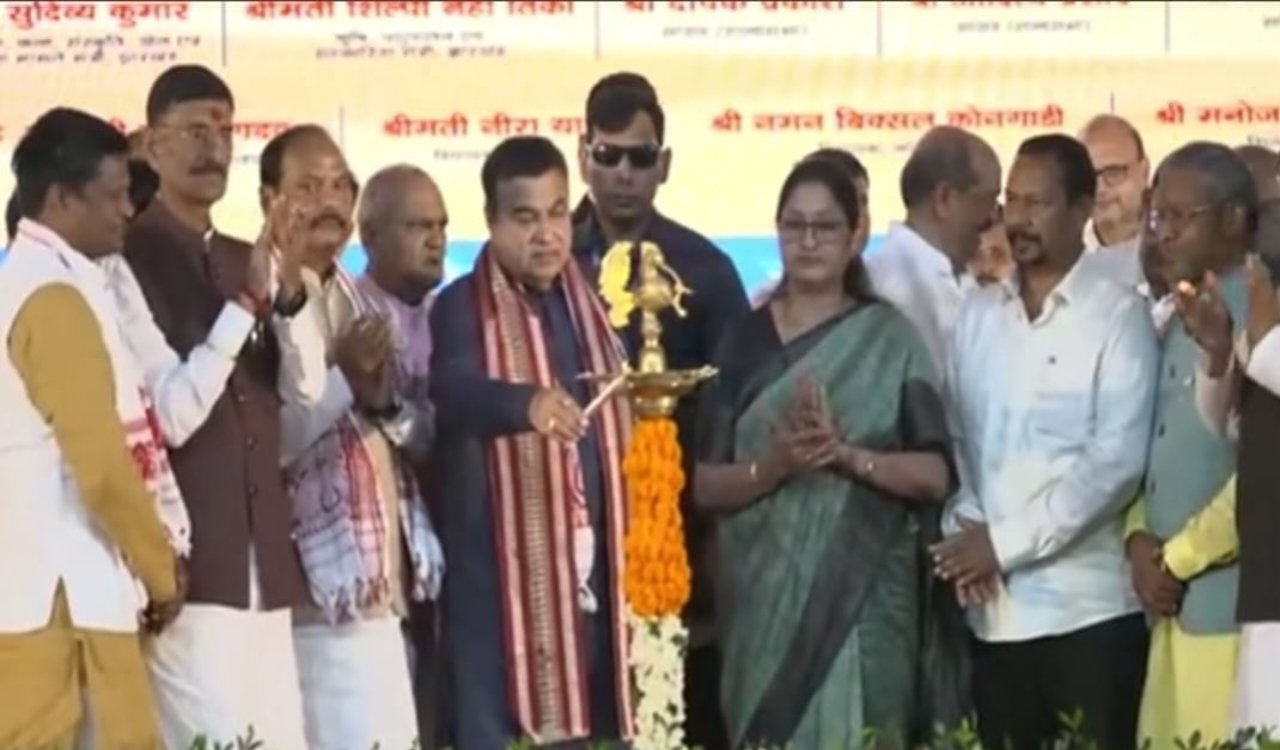 राँची को मिली जाम से मुक्ति: रातु रोड ऐलिवेटेड कॉरिडोर का उद्घाटन, केंद्रीय मंत्री नितिन गडकरी ने दी सौगात 4 20250703 201853