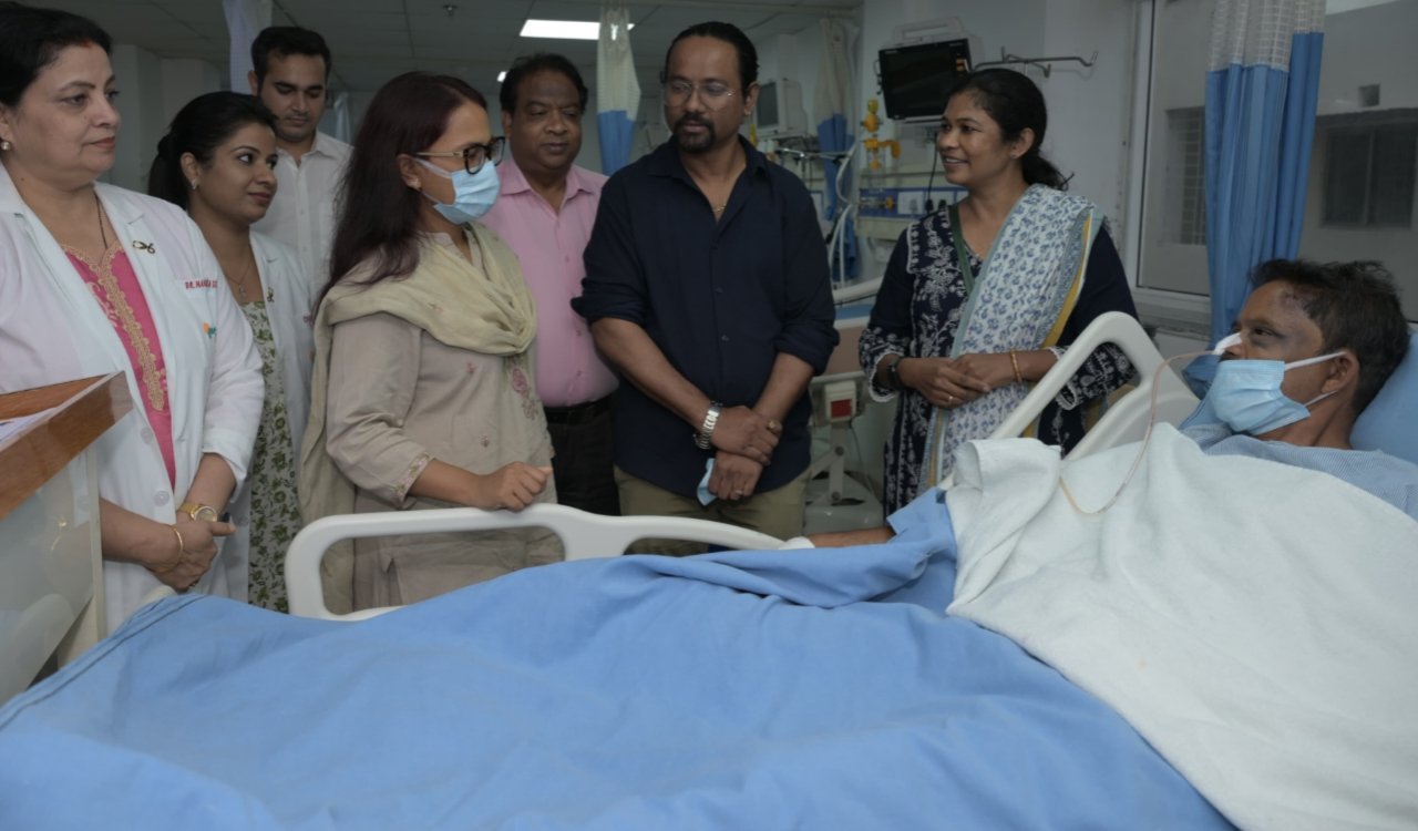 पूर्व अंतरराष्ट्रीय हॉकी खिलाड़ी विमल लकड़ा से मिलीं मंत्री शिल्पी नेहा तिर्की, हर संभव मदद का दिया भरोसा 4 20250704 182730