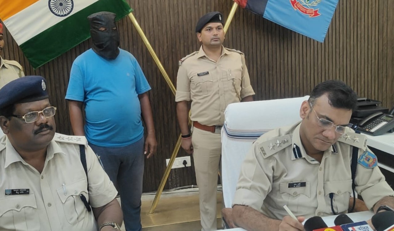 वाहन जांच में चोरी की बुलेट मोटरसाइकिल के साथ बाइक चोर गिरफ्तार 4 20250706 172527