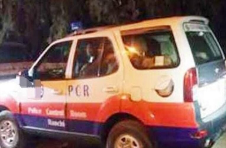 रांची में थार चालको की हिम्मत : थार चालक ने पुलिसकर्मियों को कुचलने की कोशिश, दो पुलिस वाहन क्षतिग्रस्त