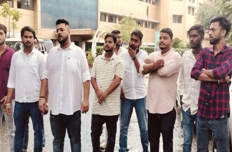 जमशेदपुर में स्पा सेंटर्स के खिलाफ लोक जनशक्ति पार्टी का उग्र प्रदर्शन, कार्रवाई की मांग