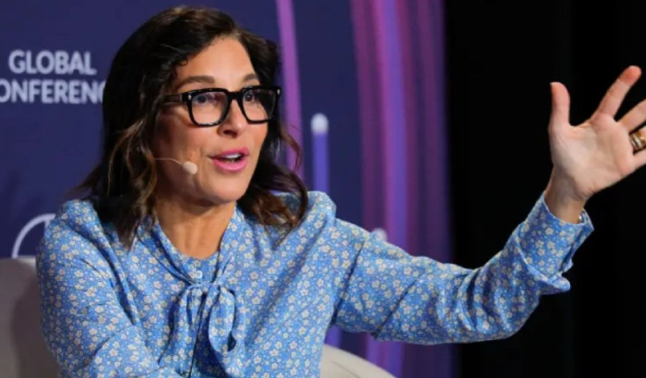 लिंडा याकारिनो ने X के CEO पद से दिया इस्तीफा: क्या है इसके पीछे की वजह? 4 20250710 100922