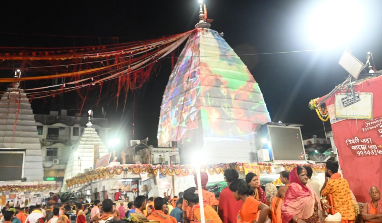 राजकीय श्रावणी मेला 2025: प्रथम सोमवारी को बाबा बैद्यनाथ के दर्शन के लिए उमड़ा श्रद्धालुओं का सैलाब 20250714_072843