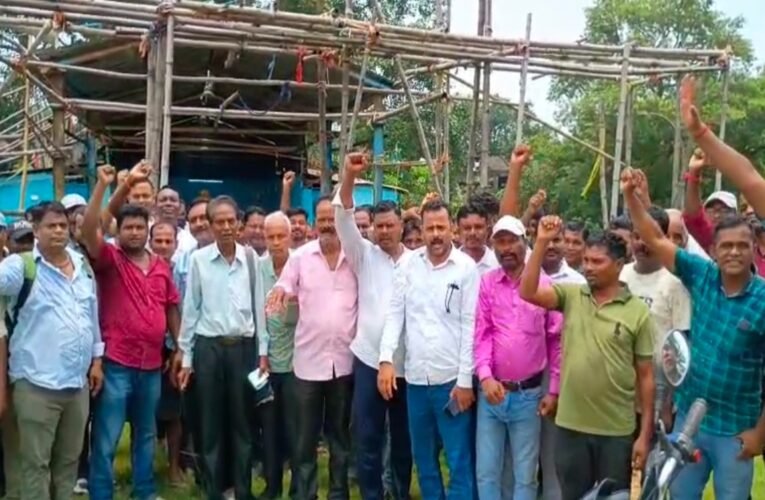 हिंदुस्तान कॉपर लिमिटेड के खिलाफ राखा कॉपर माइंस में भूतपूर्व कर्मचारियों का जोरदार प्रदर्शन