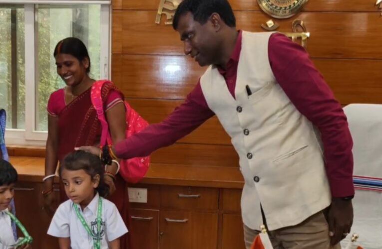 जनता दरबार में उमड़ी फरियादियों की भीड़, उपायुक्त मंजूनाथ भजंत्री ने सुनीं समस्याएं, त्वरित समाधान के दिए निर्देश