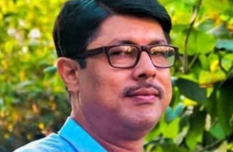 अटल मोहल्ला क्लिनिक का नाम बदलने पर आजसू पार्टी का तीखा हमला, स्वास्थ्य सेवाओं की बदहाली पर उठाए सवाल