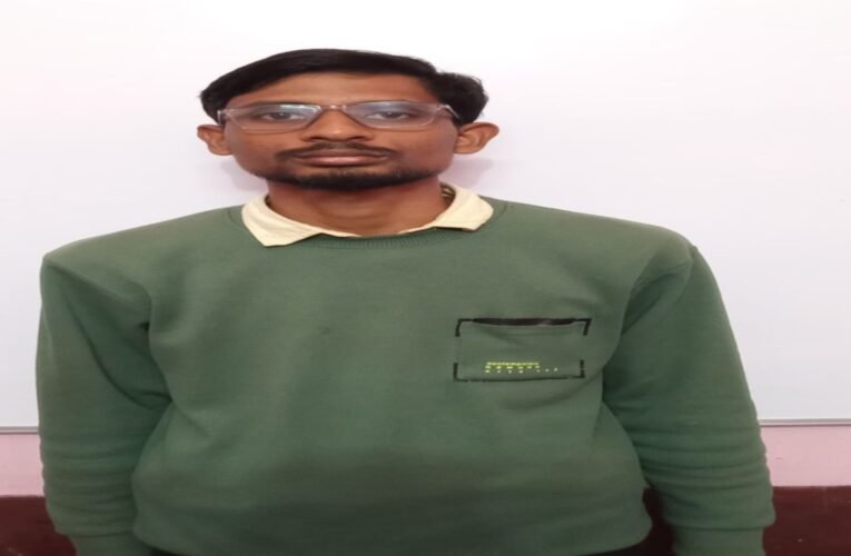 नेत्रहीनता को बनाया हथियार, 22 वर्ष की उम्र में प्राप्त किया तीसरी नौकरी, JPSC में लहराया परचम