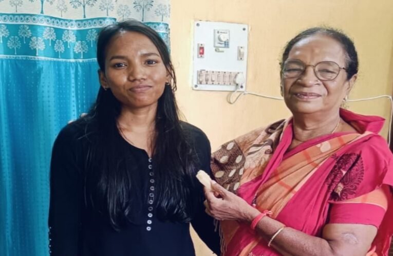 सिमडेगा की बेटी देवंती कुमारी ने MBBS परीक्षा में 54वीं रैंक हासिल कर रचा इतिहास