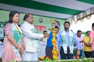 रांची में शुरू हुई 64वीं राज्य स्तरीय सुब्रतो कप फुटबॉल प्रतियोगिता, शिक्षा मंत्री रामदास सोरेन ने किया उद्घाटन। 7 IMG 20250717 WA0127