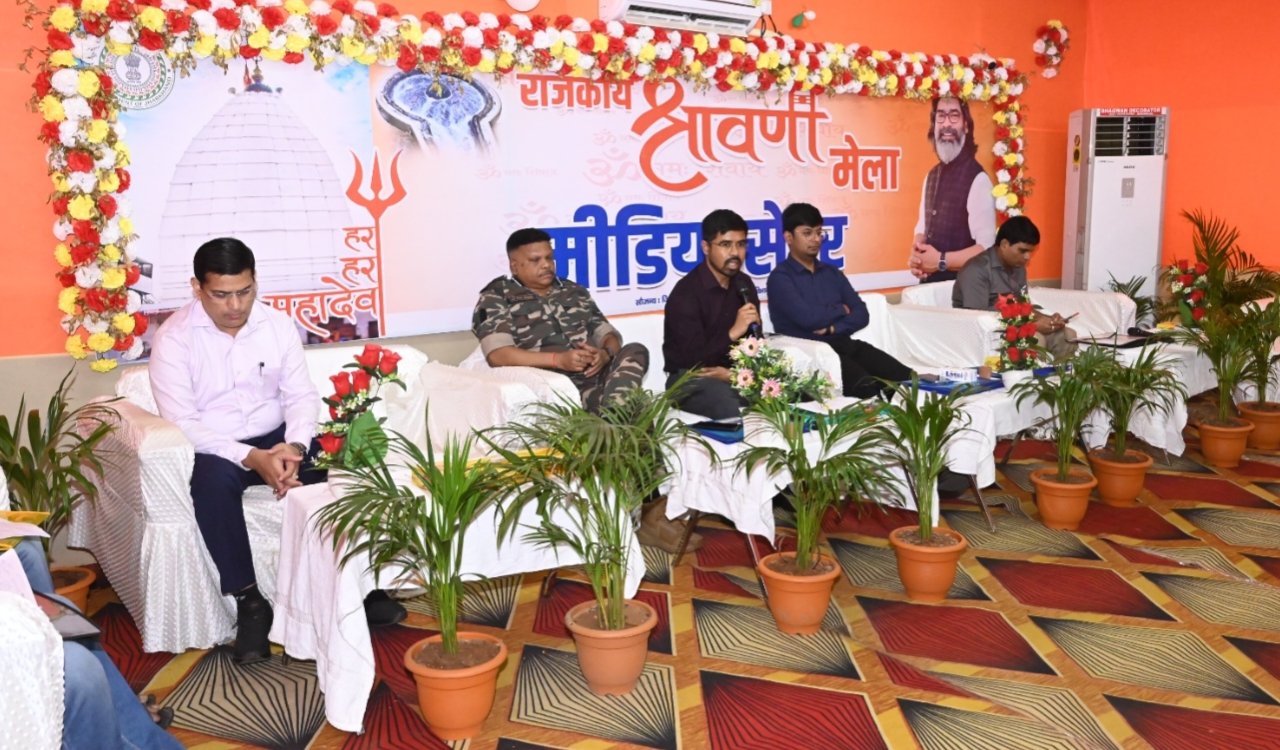 राजकीय श्रावणी मेला 2025: 44 लाख से अधिक श्रद्धालुओं ने किया बाबा बैद्यनाथ का जलार्पण, मंदिर को 5.34 करोड़ की आय 20250802_202124