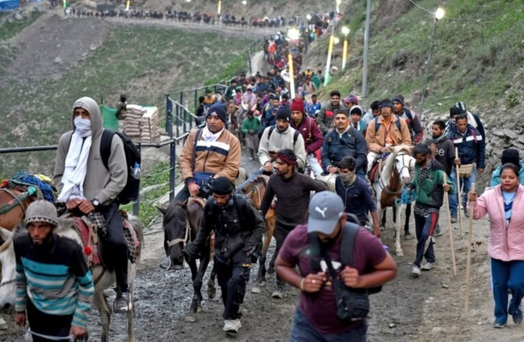 अमरनाथ यात्रा 2025: खराब मौसम के कारण समय से पहले स्थगित, श्रद्धालुओं की सुरक्षा को प्राथमिकता