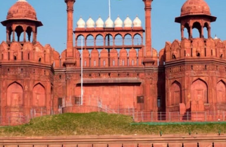 लाल किला परिसर में घुसपैठ की कोशिश, 5 बांग्लादेशी नागरिक हिरासत में