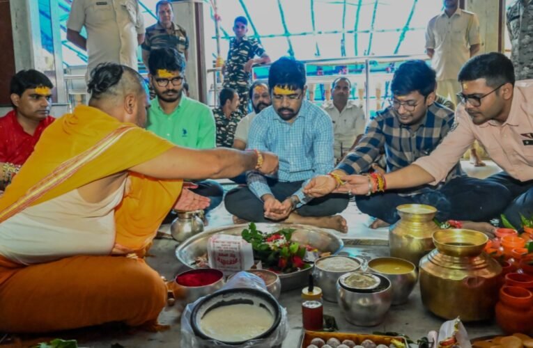 राजकीय श्रावणी मेला 2025 का भव्य समापन, बाबा बैद्यनाथ धाम में शुरू हुई स्पर्श पूजा