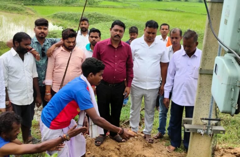 ठेसुटोली में 25 केवीए विद्युत ट्रांसफार्मर का उद्घाटन, ग्रामीणों को मिली राहत