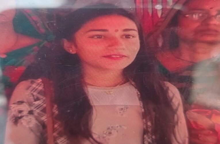 जमशेदपुर में स्वर्णरेखा नदी में मिला 16 वर्षीय छात्रा का शव, जांच में जुटी पुलिस