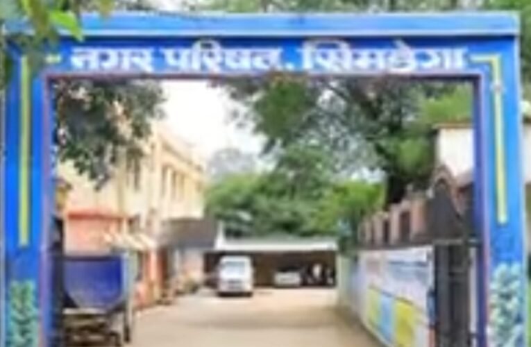 डेली मार्केट के 42 दुकानों के आवंटन में देरी से दुकानदारों में नाराजगी, चंदन डे ने उपायुक्त से की शीघ्र और पारदर्शी प्रक्रिया की मांग