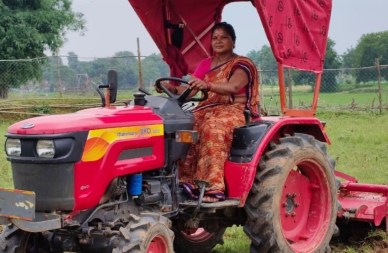 सफलता की कहानी: ट्रैक्टर चालक लाली देवी सब्जी उत्पादक और विक्रेता के रूप में बिखेर रही लालिमा