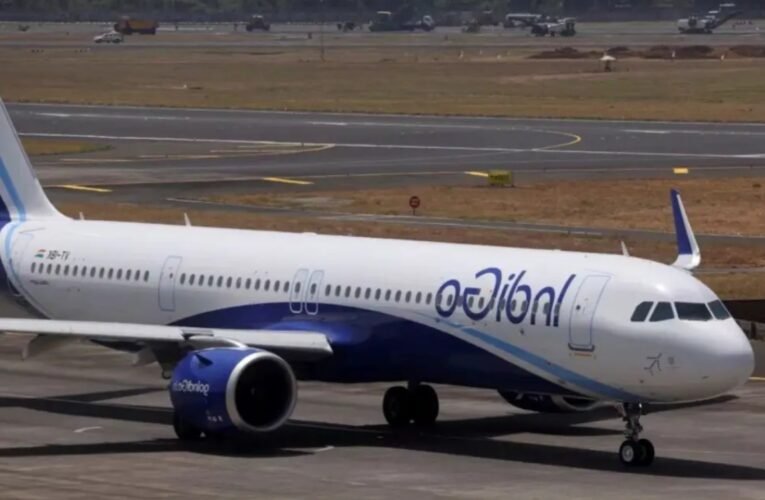 मुंबई एयरपोर्ट पर टला बड़ा हादसा: इंडिगो फ्लाइट 6E 1060 की लैंडिंग के दौरान रनवे से टकराई टेल