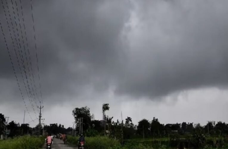 रांची सहित पूरे झारखंड में आज का मौसम: बारिश और ठंडी हवाओं का रहेगा असर