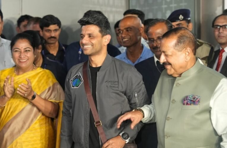 दिल्ली में शुभांशु शुक्ला का भव्य स्वागत: अंतरिक्ष यात्री की स्वदेश वापसी पर उमड़ा जनसैलाब