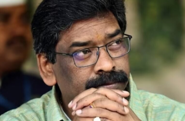 मुख्यमंत्री हेमंत सोरेन को मिला स्कूली शिक्षा एवं साक्षरता विभाग और निबंधन विभाग का अतिरिक्त प्रभार, अधिसूचना जारी