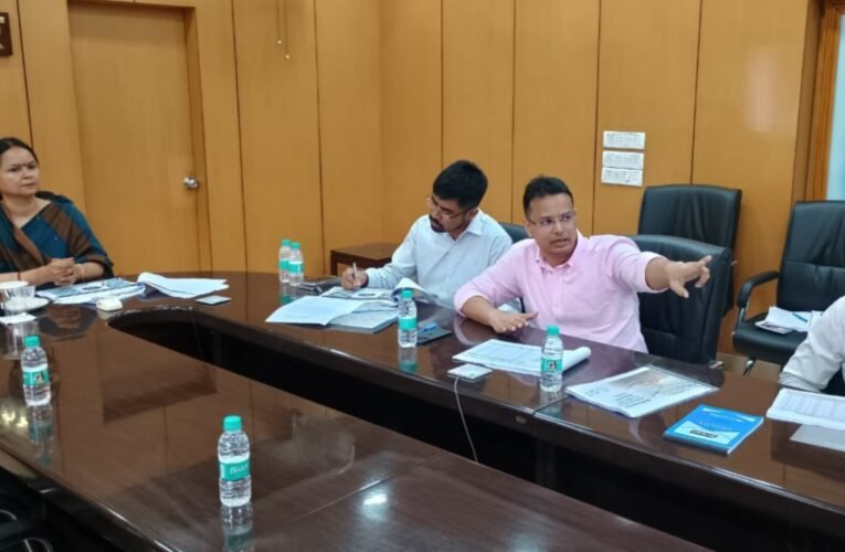 खाद्य आपूर्ति श्रृंखला प्रबंधन में सुधार के लिए मुख्य सचिव की समीक्षा: कोई योग्य लाभुक न छूटे