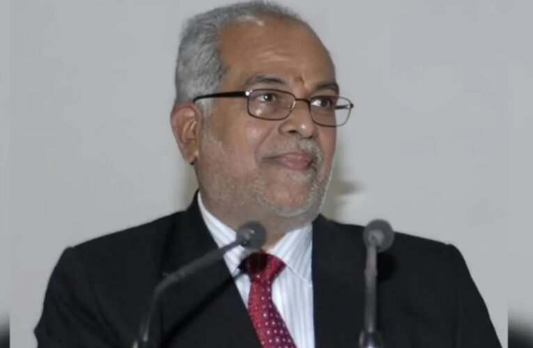 उपराष्ट्रपति चुनाव 2025: इंडिया गठबंधन ने बी. सुदर्शन रेड्डी को बनाया उम्मीदवार, एनडीए के सीपी राधाकृष्णन से होगा मुकाबला