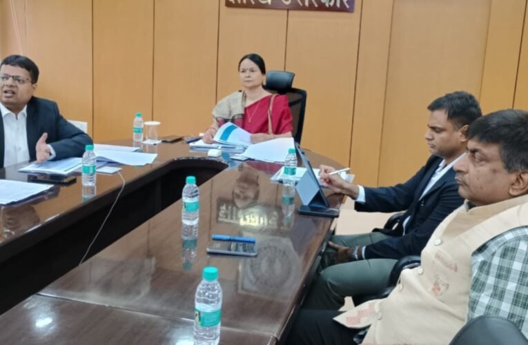 सितंबर के पहले पखवाड़े तक पूर्ण होगी बालू घाटों की नीलामी, मुख्य सचिव ने दिए निर्देश