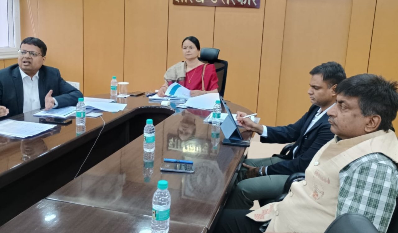 सितंबर के पहले पखवाड़े तक पूर्ण होगी बालू घाटों की नीलामी, मुख्य सचिव ने दिए निर्देश 20250820_214810