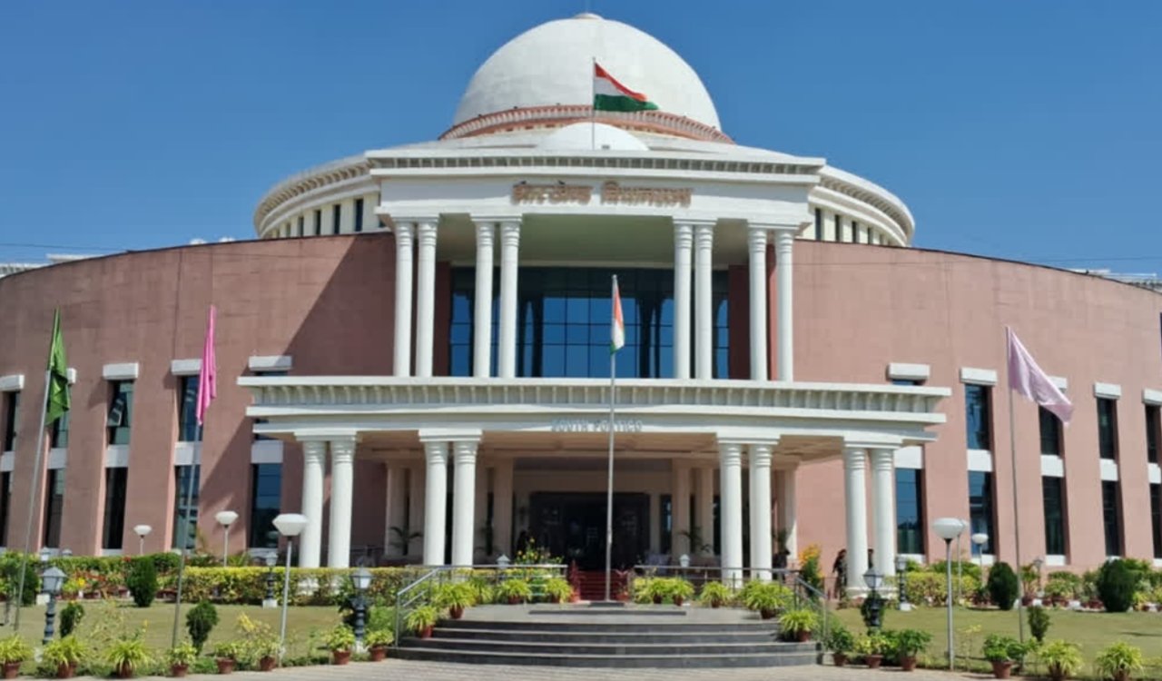 झारखंड विधानसभा के पूरक मानसून सत्र में हंगामे की आशंका, सत्ता पक्ष और विपक्ष होंगे आमने-सामने 4 20250821 212404