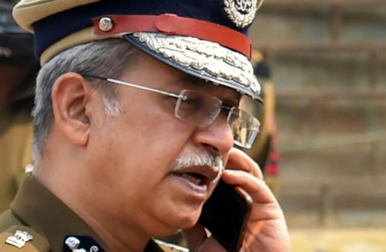 दिल्ली CM रेखा गुप्ता पर हमले के बाद बड़ा फेरबदल, पुलिस कमिश्नर एसबीके सिंह हटाए गए, सतीश गोलचा को नई जिम्मेदारी