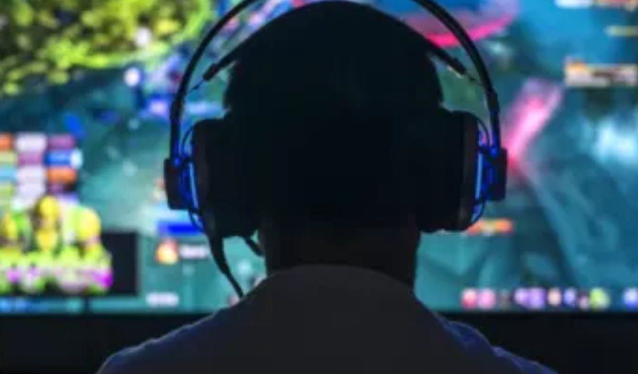 ऑनलाइन मनी गेमिंग पर प्रतिबंध: ड्रीम-11 जैसे ऐप्स ने शुरू किया मनी गेम्स बंद करना 4 20250822 082600