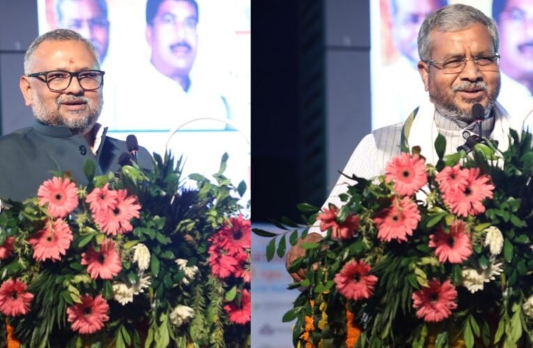 स्वर्णिम भारत एक्सपो 2025: तीसरे दिन भव्य समापन, बाबूलाल मरांडी ने युवाओं को दिलाया राष्ट्र निर्माण का संकल्प