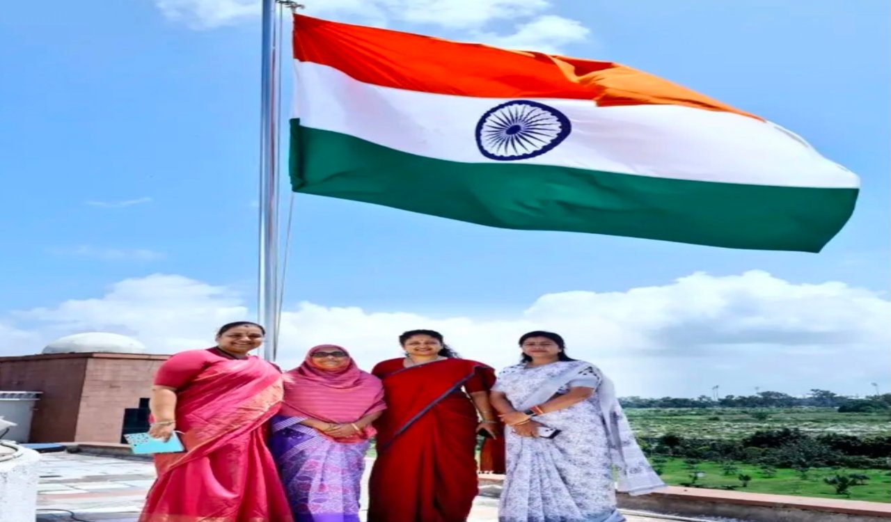 महिला समानता दिवस पर विधायक कल्पना मुर्मू सोरेन का विशेष संदेश,आधी आबादी के आगे बढ़ने से देश भी आगे बढ़ता है: कल्पना सोरेन 5 20250826 171931