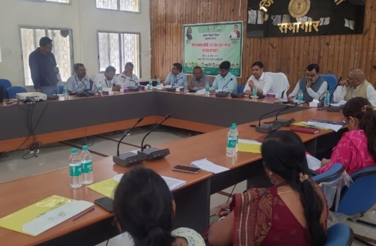 जिला समन्वय समिति (DCC-NRLM उपसमिति) की बैठक: रांची में उप विकास आयुक्त ने की समीक्षा