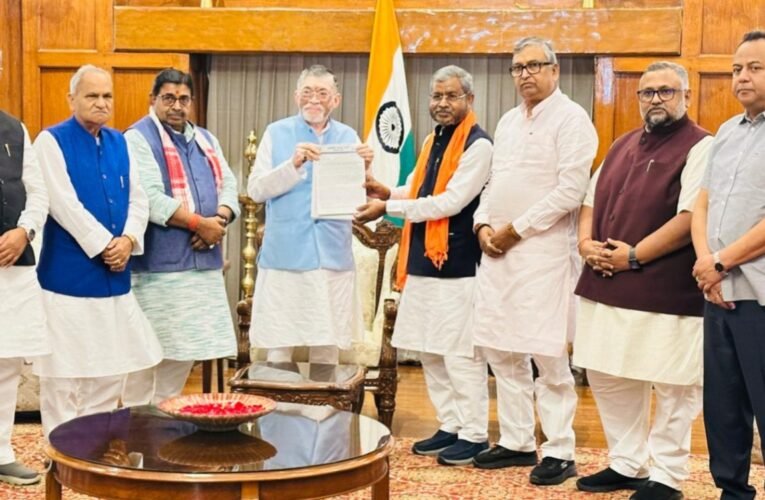 भाजपा ने राज्यपाल से की मुलाकात: सूर्या हांसदा एनकाउंटर की सीबीआई जांच और नगड़ी में रिम्स टू निर्माण पर रोक की मांग