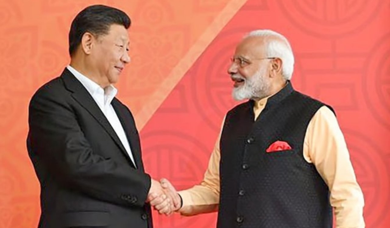 प्रधानमंत्री मोदी 7 साल बाद चीन में, SCO सम्मेलन में हिस्सा, शी जिनपिंग से अहम मुलाकात 20250831_074709