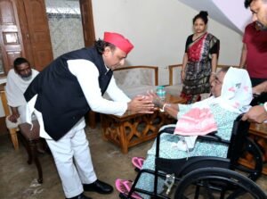 अखिलेश यादव पहुँचे नेमरा, दिशोम गुरु शिबू सोरेन को दी भावपूर्ण श्रद्धांजलि 6 IMG 20250812 WA0009