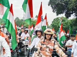 हर घर तिरंगा अभियान के तहत नई दिल्ली में भव्य तिरंगा बाइक रैली, हजारों लोग हुए शामिल। 5 IMG 20250812 WA0053