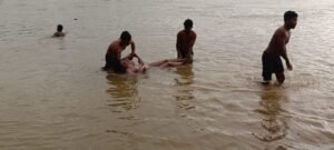 झारखंड के दुमका में मिनी गोवा पर दर्दनाक हादसा: मयूराक्षी नदी में नहाने गए चार छात्र डूबे...शव बरामद 5 IMG 20250829 WA0006