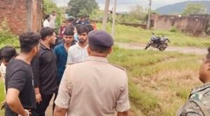 जमशेदपुर के बाद अब सरायकेला में फर्जी नौकरी रैकेट का भंडाफोड़, चार सुपरवाइजर गिरफ्तार 8 Screenshot 20250828 123022