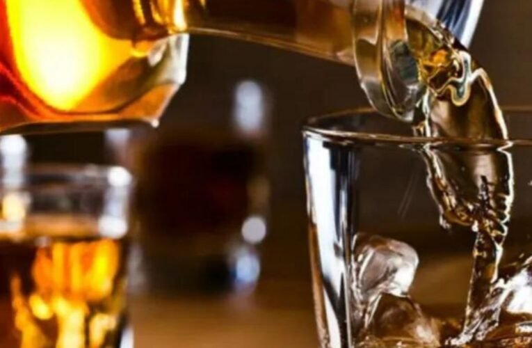 शराब प्रेमियों के लिए बुरी खबर, झारखंड में आज से शराब और बियर की कीमतों में इजाफा, नई उत्पाद नीति लागू
