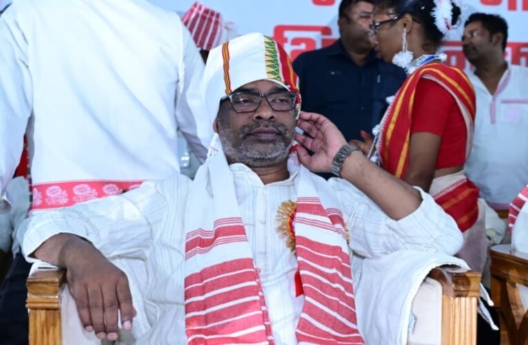 रांची: मुख्यमंत्री हेमन्त सोरेन ने ‘करम पूर्व संध्या समारोह-2025’ में लिया हिस्सा, आदिवासी संस्कृति को बढ़ाने पर दिया जोर