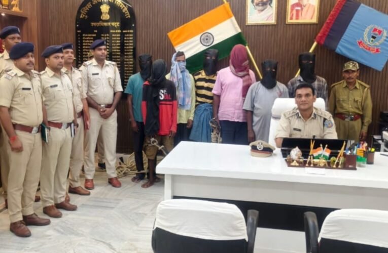 सिमडेगा पुलिस की बड़ी कामयाबी: ऑपरेशन रेड हंट के तीसरे चरण में 9 लाल वारंटी गिरफ्तार, एक ने किया आत्मसमर्पण, 10 दिनों में 23 लाल वारंटी गिरफ्तार, 36 लाल वारंट का निष्पादन