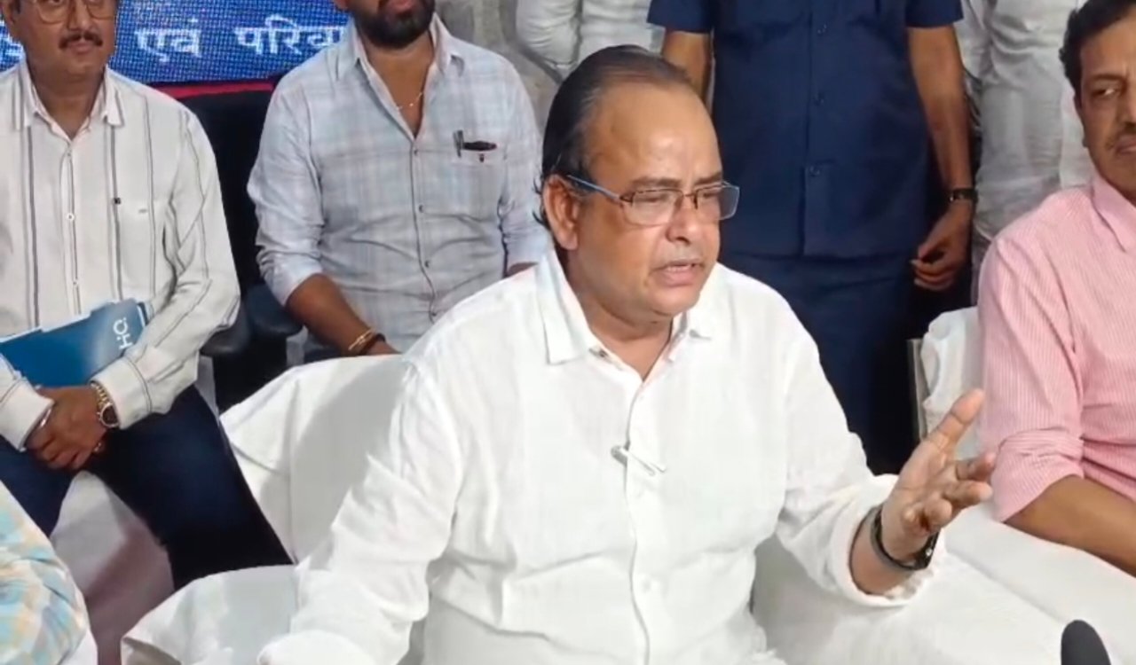 झारखंड: प्राइवेट अस्पतालों में बाउंसर रखने और मरीजों के उत्पीड़न पर होगी कड़ी कार्रवाई.... इरफान अंसारी... देखे वीडियो 1 20250909 164521